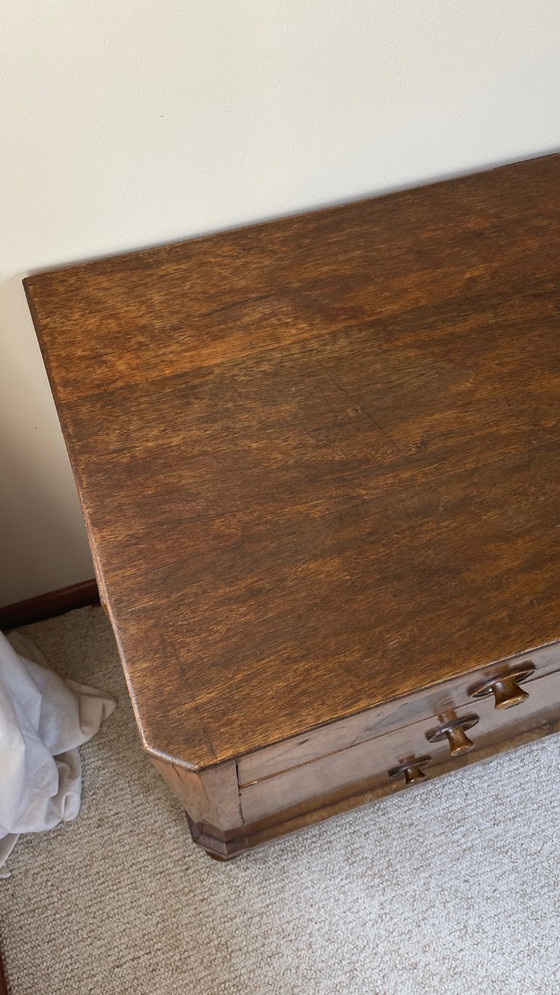 Image 1 of COMMODE Ancienne NOYER et Bois Massif