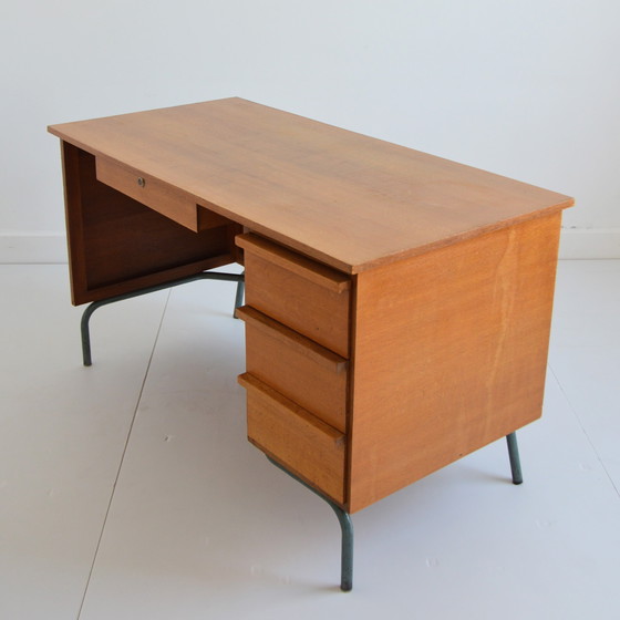 Image 1 of Bureau de Maître d’école ou d’administration 1950s
