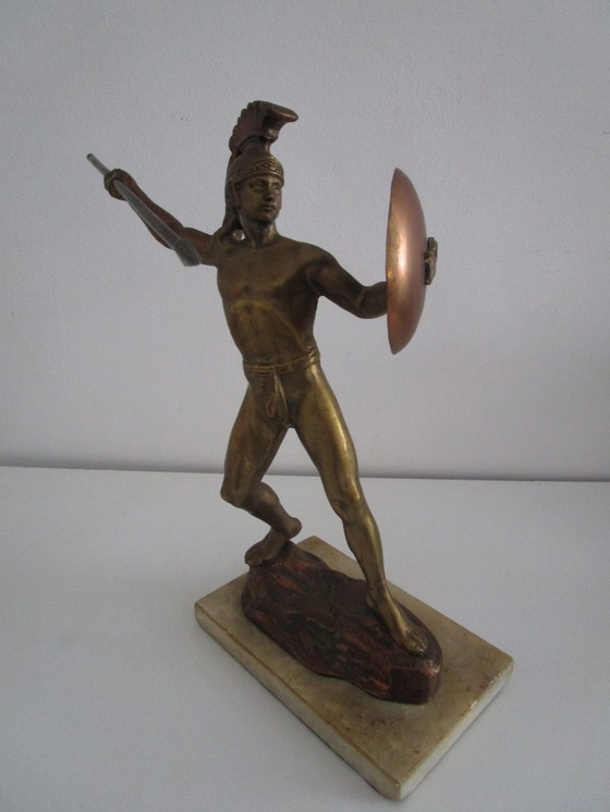 Image 1 of Beeldhouwwerk "Griekse krijger"