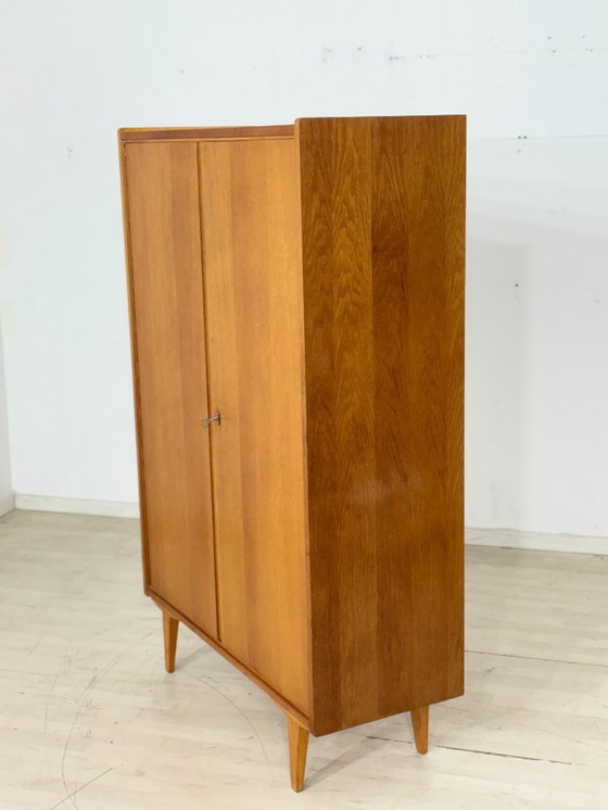 Image 1 of Armadio per la biancheria vintage / Armadio di metà secolo / Armadio in legno