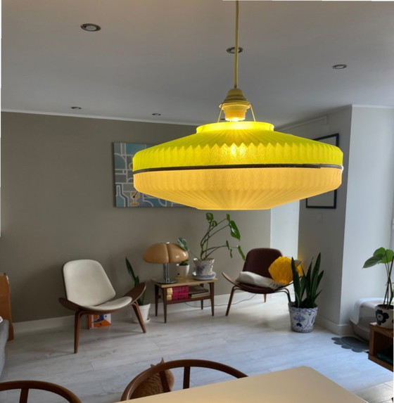 Image 1 of Grande suspension OVNI en acrylique vert, Ukraine, années 1970