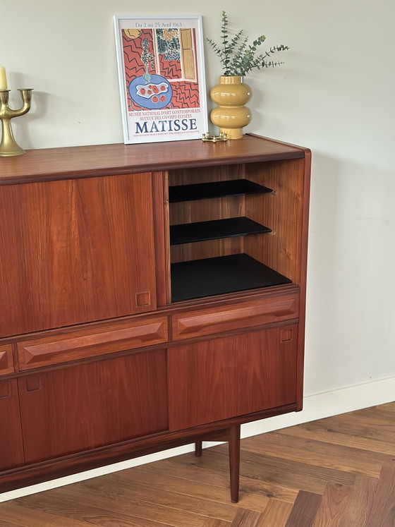 Image 1 of Vintage highboard Deens Johannes Andersen jaren 50/60/70