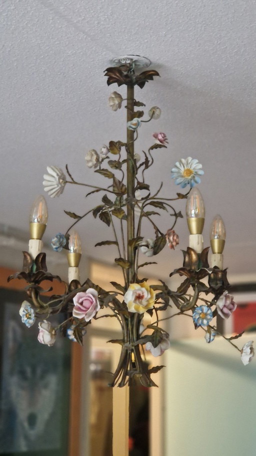 Italiaanse Kroonluchter met porseleinen roosjes