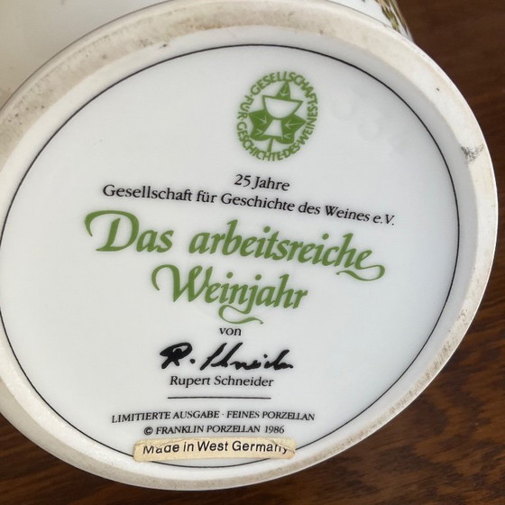 Image 1 of Krug « L’année vinicole chargée » par Rupert Schneider