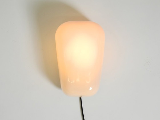 Image 1 of Zeldzame en zeer fraaie Mid Century Modern buitenwandlamp van Bega, model 168.