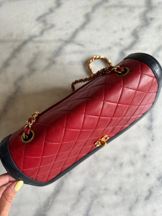 Image 1 of Borsa Chanel a patta singola, rossa e nera