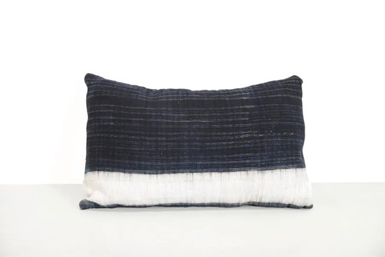 Batik Indigo Hemp Blue Cushion from the Hmong tribe – Pillows, Textile (photo 4 of 4)