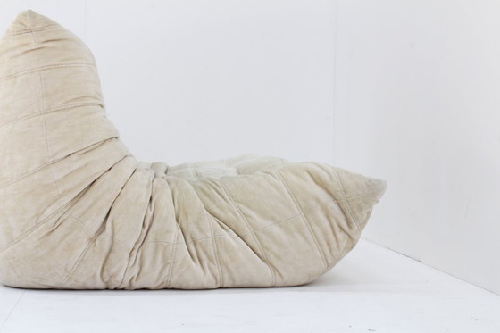 Image 1 of Vintage Togo 2 zits sofa beige velvet ligne roset Michel Ducaroy