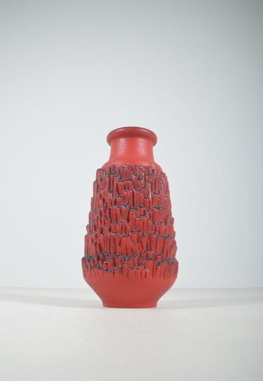 Jarrón de suelo de basalto diseñado por Dieter Peter para Carstens Tönnieshof, década de 1960