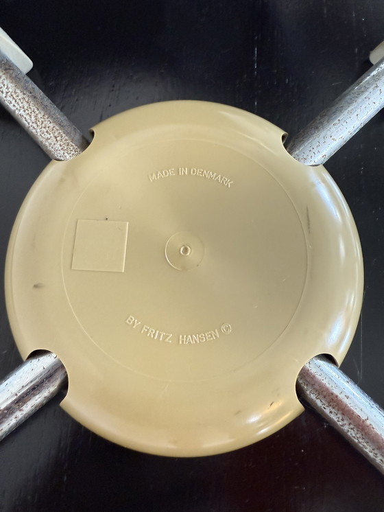 Image 1 of 8x Sillas Fritz Hansen negras