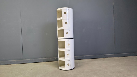 Image 1 of Anna Castelli Ferrieri pour Kartell, paire de meubles d'appoint, années 1960 - Italie