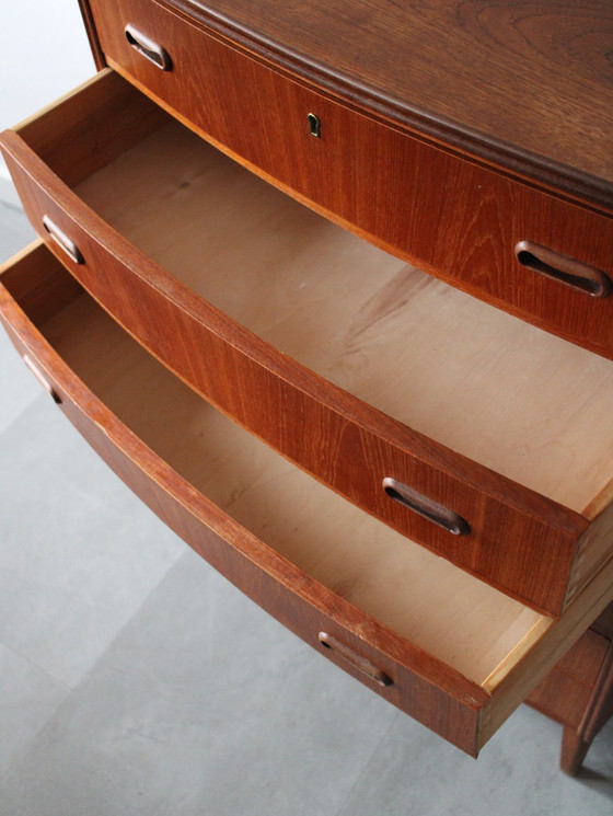 Image 1 of Vintage Danish chest of drawers in teak
