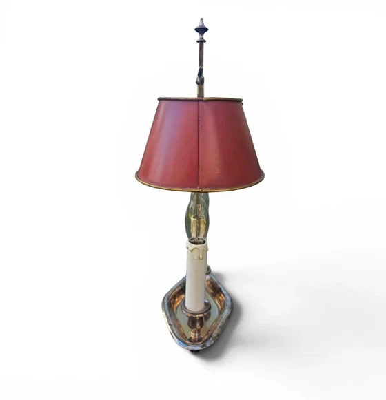 Vernickelte Bouillotte-Lampe mit 2 Kerzenhaltern und rotem Zinnschirm / Mid-Century – Tischlampen (photo 6 of 9)