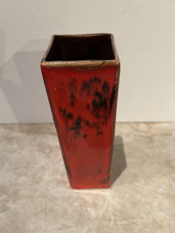 Image 1 of Fat lava vase