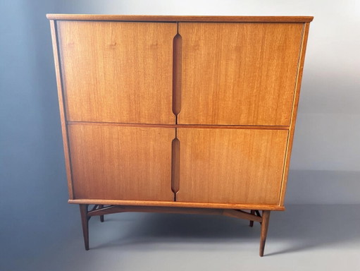 Credenza Borge Mogensen per Fredericia Stolefabrik Danimarca anni '60 - Cassettiera danese dal design moderno in teak su bas