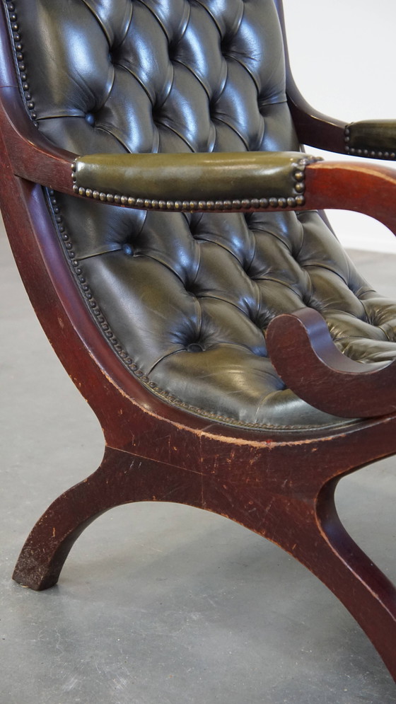 Image 1 of Groene Rundleren Chesterfield Fauteuil Gecombineerd Met Hout