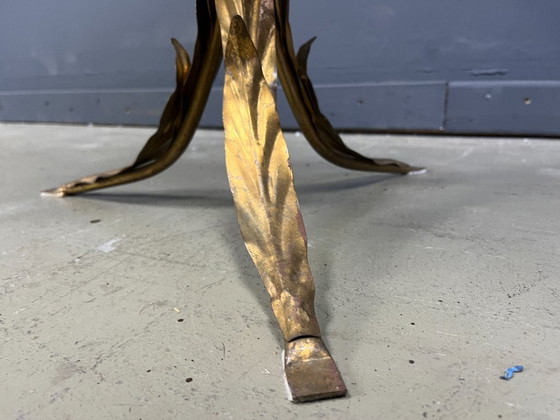 Image 1 of Tavolino floreale vintage hollywood regency in metallo dorato, anni '60