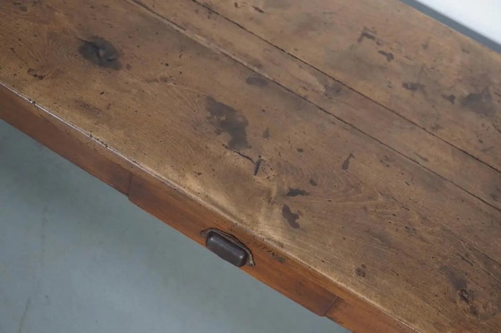 Image 1 of Antiker französischer Landhaus-Esstisch aus Ulmenholz, 19. Jahrhundert