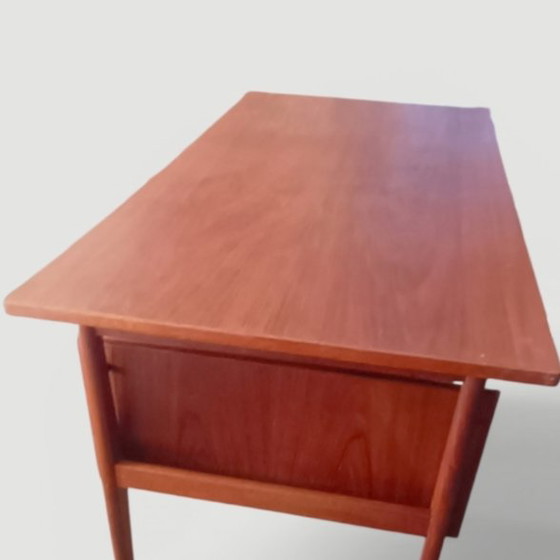 Image 1 of Deens vintage bureau