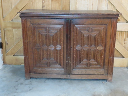 Eikenhouten kast laat 19de eeuw