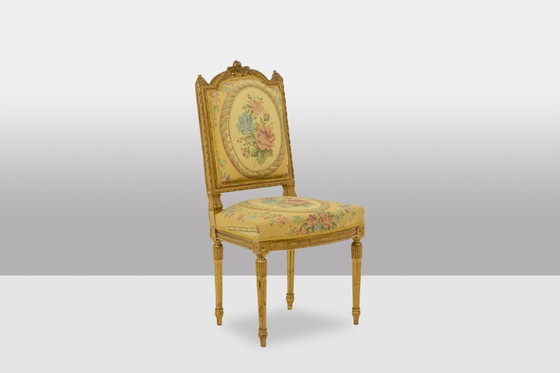 Image 1 of Pareja de sillas de madera dorada y tapizadas. Época Luis XVI.