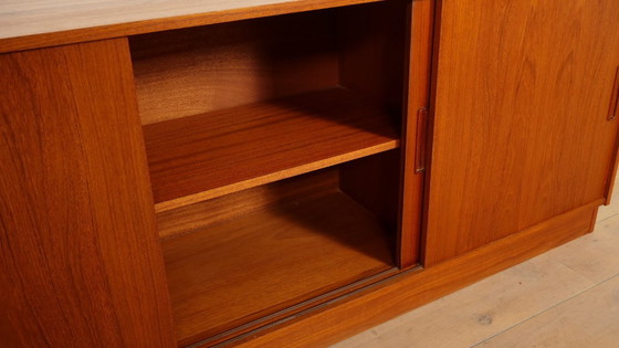 Image 1 of Credenza vintage | Ante scorrevoli | Design scandinavo |.