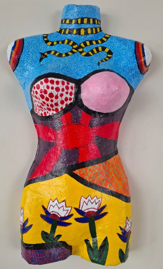 Image 1 of objeto de pared