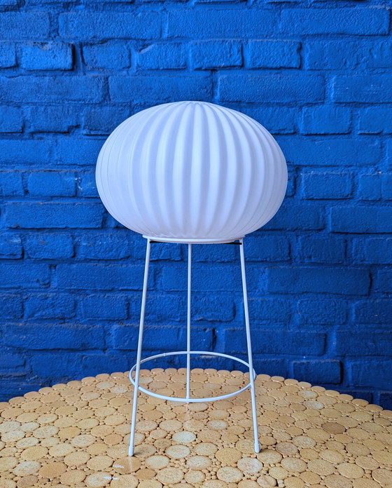 Image 1 of Vintage scandinavische opaline glas tafellamp, 1960s