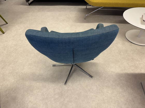 Image 1 of Conform Gyro armchair with swivel foot