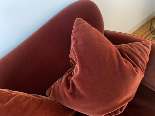 Deux canapés Giorgetti avec pouf