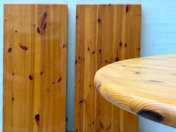 Image 1 of Mesa de comedor extensible fabricada en pino macizo por Dyrlund Denmark, década de 1980.