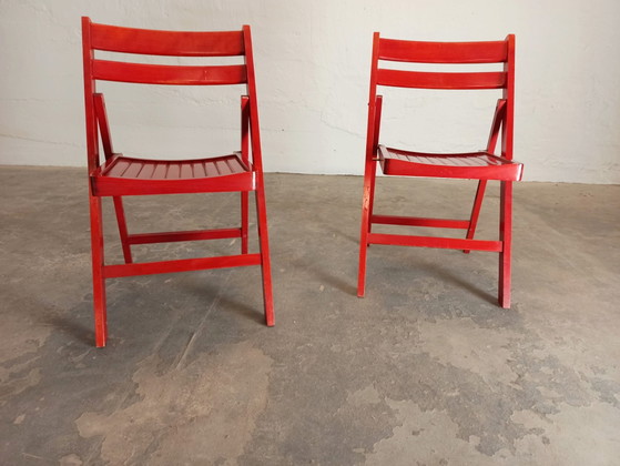 Image 1 of 2 x vintage rode houten klapstoelen