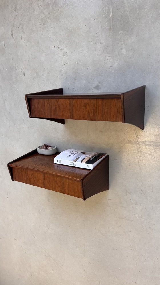 Image 1 of Vintage wandkastjes Ølholm Møbelfabrik palissander
