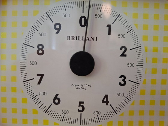 Image 1 of Vintage gele keukenweegschaal