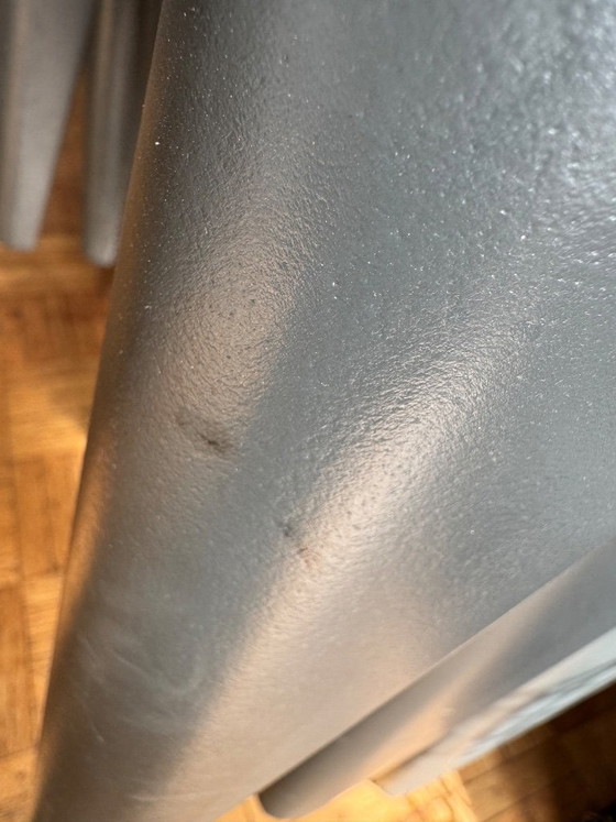 Image 1 of 6x Vitra LOUIS 20 stoelen van Philippe Starck in donkergrijs