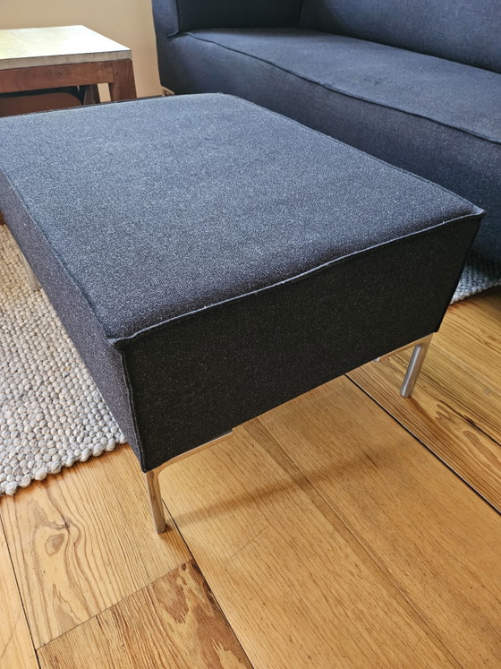 Image 1 of Design on stock BLOQ poef in Tonica 192 Antraciet 60x80 cm