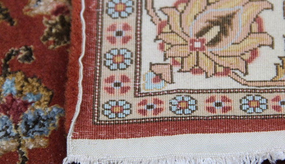 Image 1 of Originele, authentieke, pure zijden Hereke 150 x 92 cm, in topconditie.