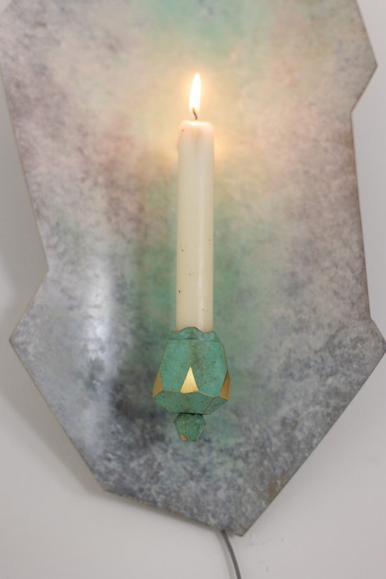 Image 1 of Coppia di candelabri da parete in ottone e bronzo. Opera contemporanea di un artista.