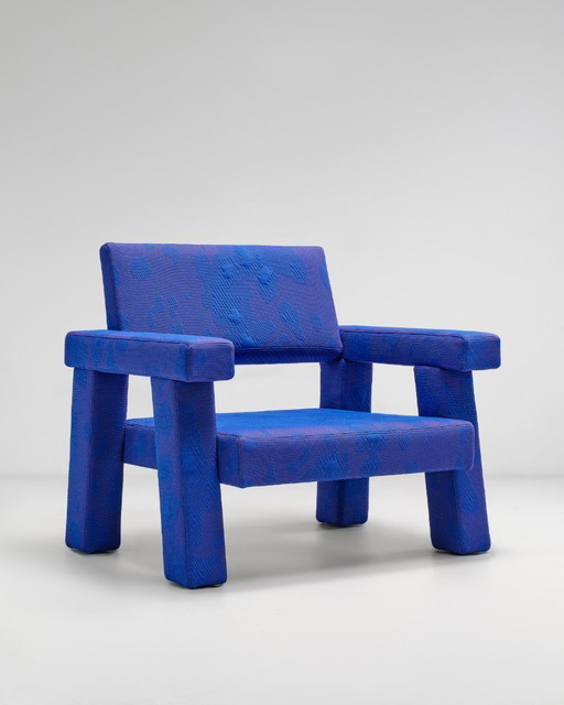 Mohs armchair in Byborre blue fabric