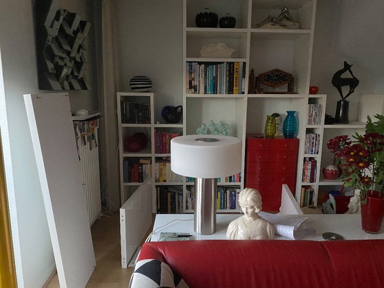Moderne Designlampe, Tischlampen, Chrom, Weiß (Foto 4 von 6)