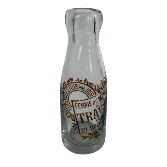 Image 1 of Collection de 42 bouteilles anciennes françaises de lait, de vin et de spiritueux