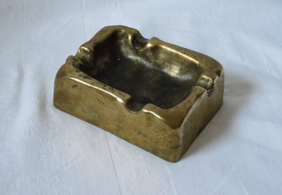 Image 1 of Cast brass ashtray, Midcentury Brutalist style, 8x10 cm