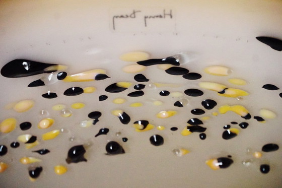 Image 1 of Large Hand-Blown Art Glass Plate by Henry Dean 45cm