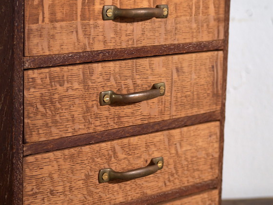 Petite commode kotansu japonaise à quatre tiroirs – Japon, période Shōwa, vers 1960 – Brass (photo 19 of 40)