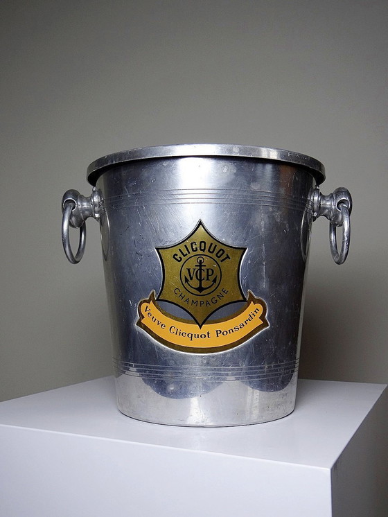 Image 1 of Champagne bucket Veuve Clicquot Ponsardin Vintage Métal Argenté/Aluminum