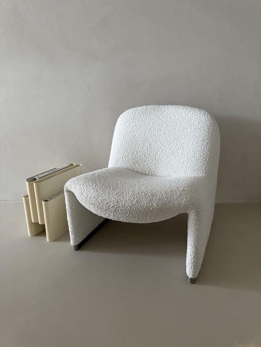 Giancarlo Piretti Artifort Ally Chair Fauteuil Chair Reupholstered Bouclé