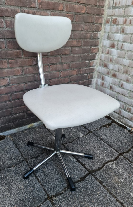 Bürostuhl von De Wit Brothers, drehbar, 1960er/70er Jahre – Gebroeders de Wit, Bürostühle, Metal, Chrome (photo 12 of 14)
