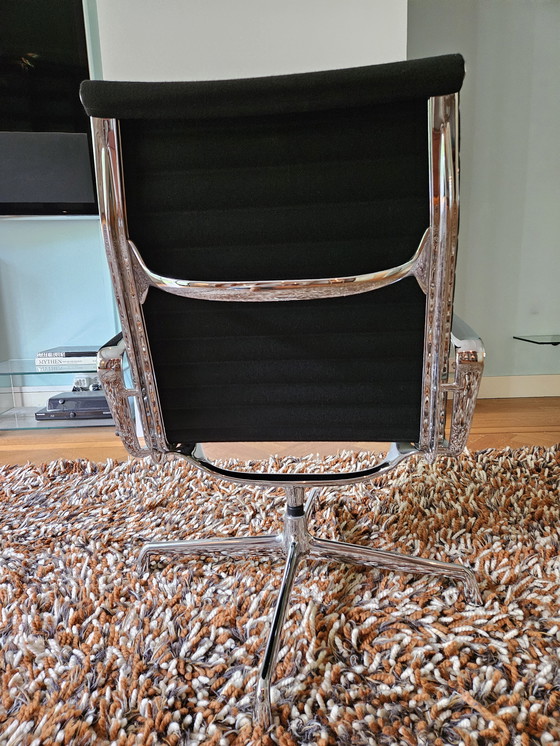 Image 1 of 2x Vitra Eames EA 116 black