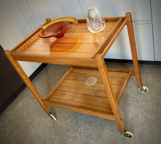 Scandinavische theewagen — jaren ’60/’70