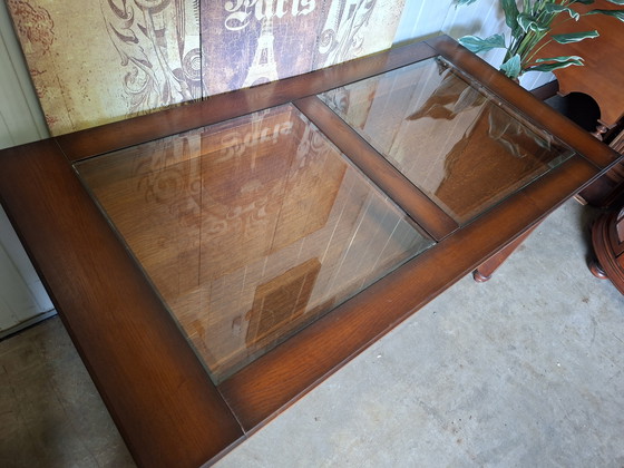 Image 1 of Tavolino espositivo classico con 2 cassetti, dimensioni: 150x75cm e altezza 80cm.